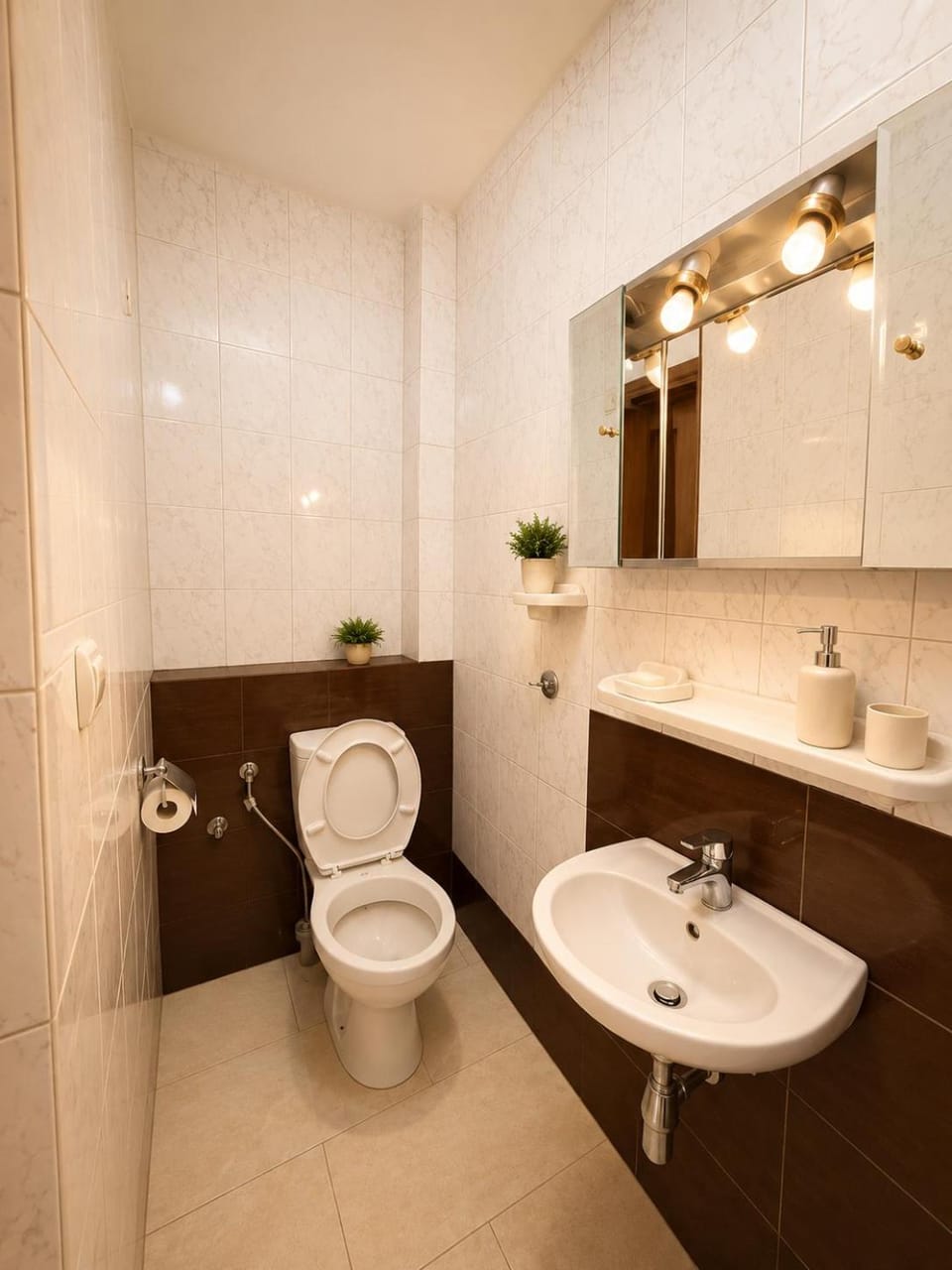 Tirana Central Exclusive Apartment in Tirana