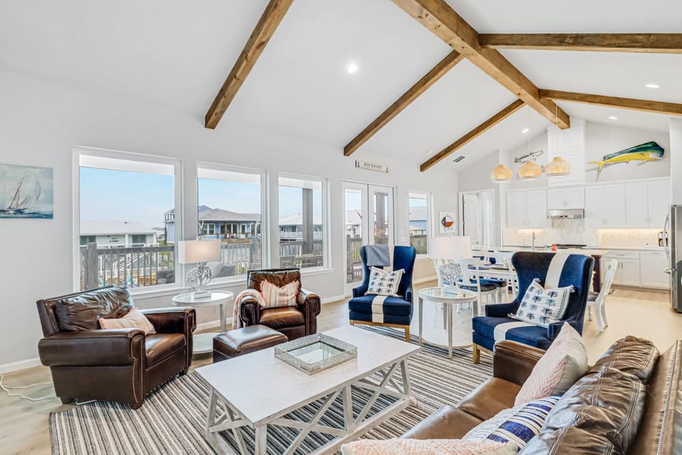 Dawn Patrol House in City-By-The Sea