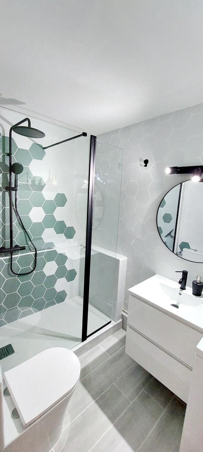 Shower, Bathroom