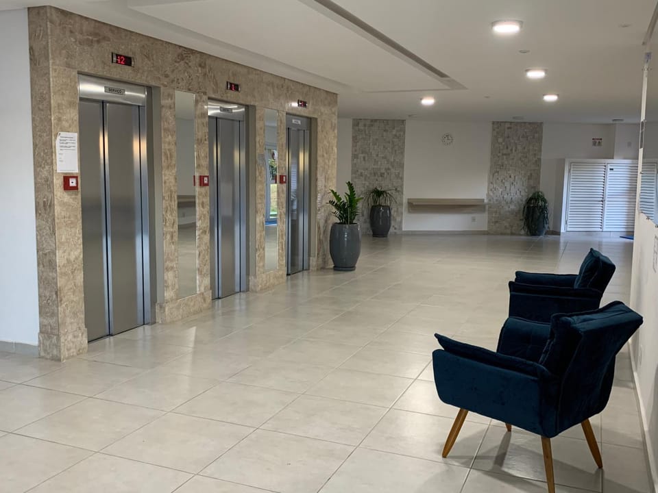 Lobby or reception, elevator
