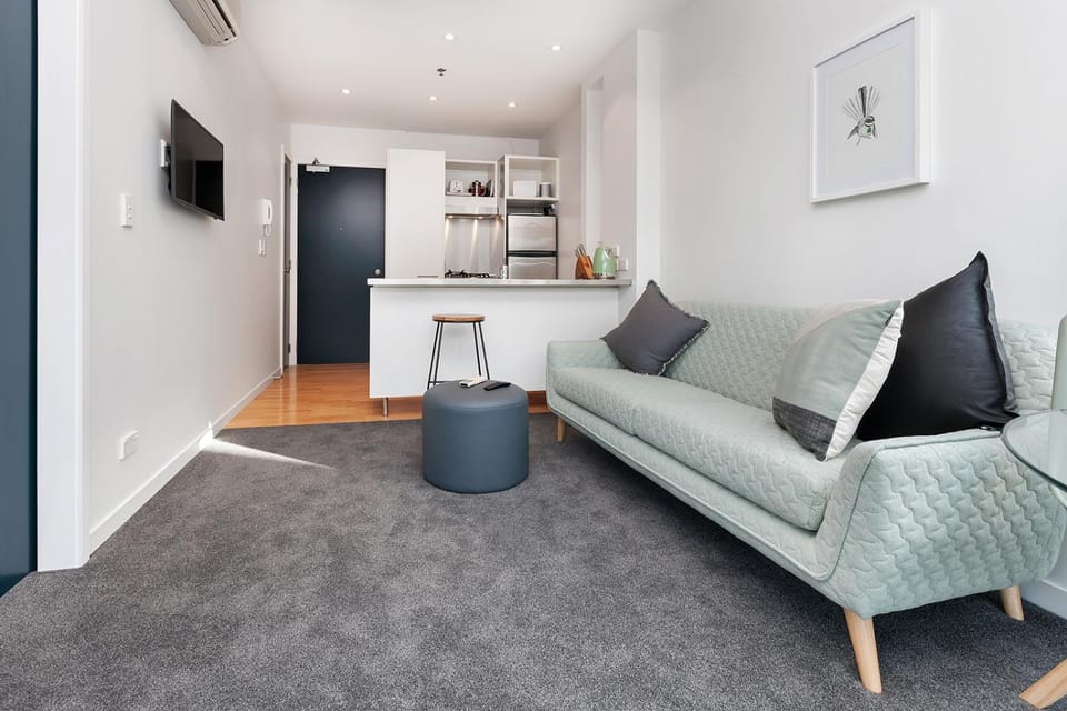 King Bed Retreat in Viaduct Point 5-Star Location Apartment in Auckland