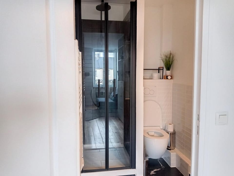Appartement rénové, 1 chambre, 300m de la gare, près du centre de Granville - FR-1-361-479 Apartment in Granville