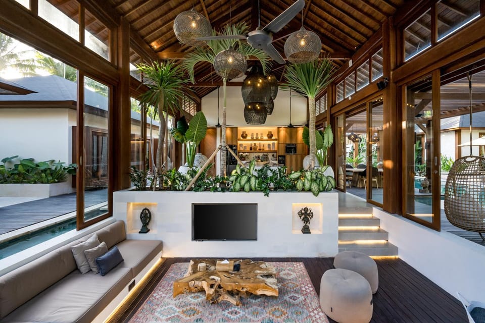 TV and multimedia, View (from property/room), Living room, Seating area