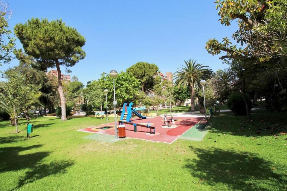 Apartamento con gran urbanización y piscina Apartment in Alicante