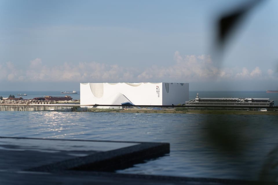 Nearby landmark, Landmark view, Sea view, Swimming pool