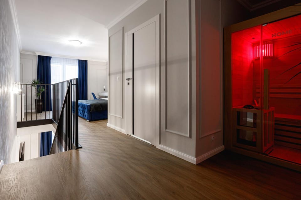 Bed, Sauna, Bedroom