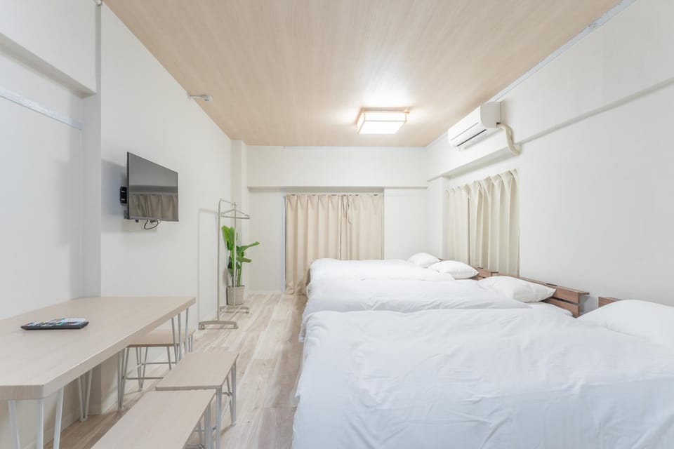 Bed, Living room, Bedroom