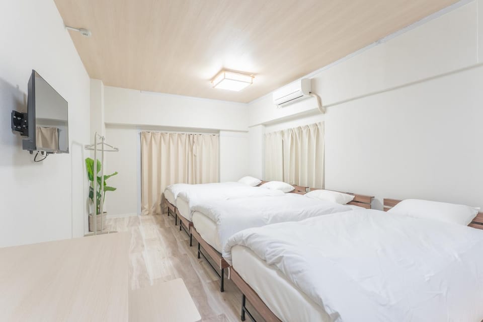Bed, Living room, Bedroom