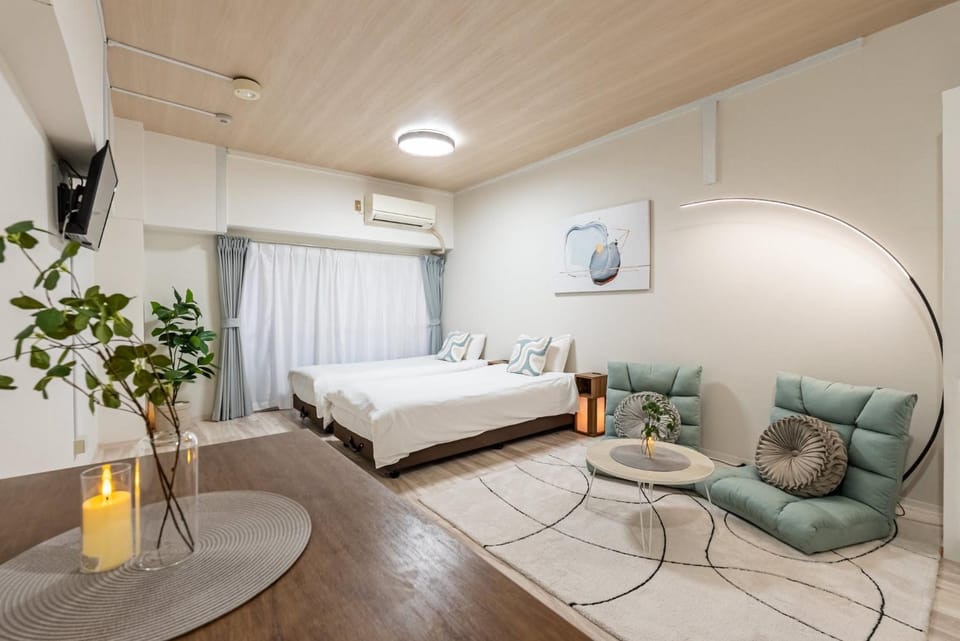 Bed, TV and multimedia, Living room, Bedroom, air conditioner