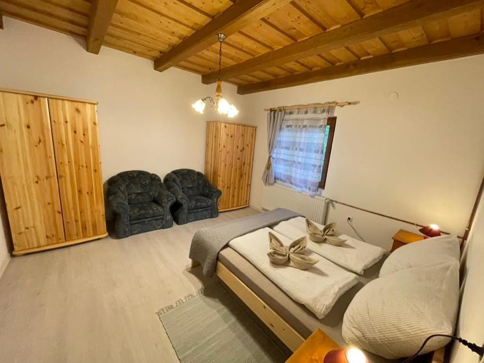 Bed, Bedroom, wardrobe