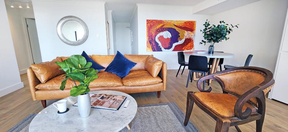 Living room, Decorative detail, Seating area, Dining area