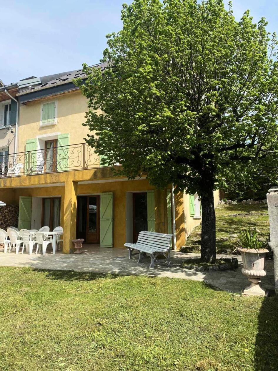 Résidence Lavoir1 - Maison de caractère en plein centre du village de Villard de Lans MAE-3424 Villa in Provence-Alpes-Côte d'Azur