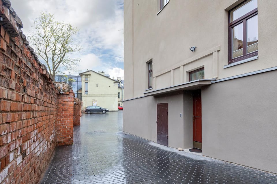 Property building, Day, Neighbourhood, Street view
