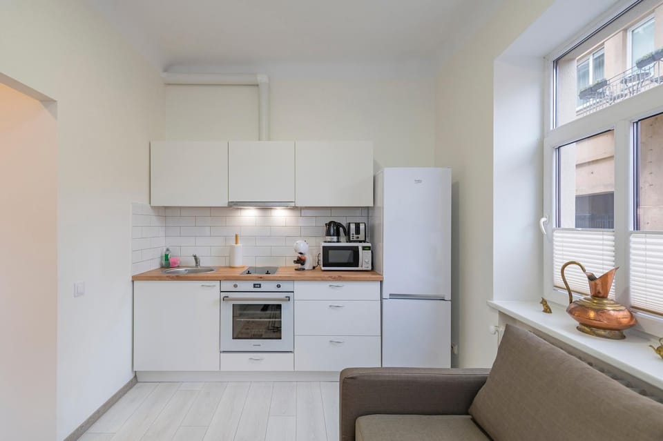 Coffee/tea facilities, Kitchen or kitchenette, Living room, Seating area, minibar, pet friendly, stove, toaster