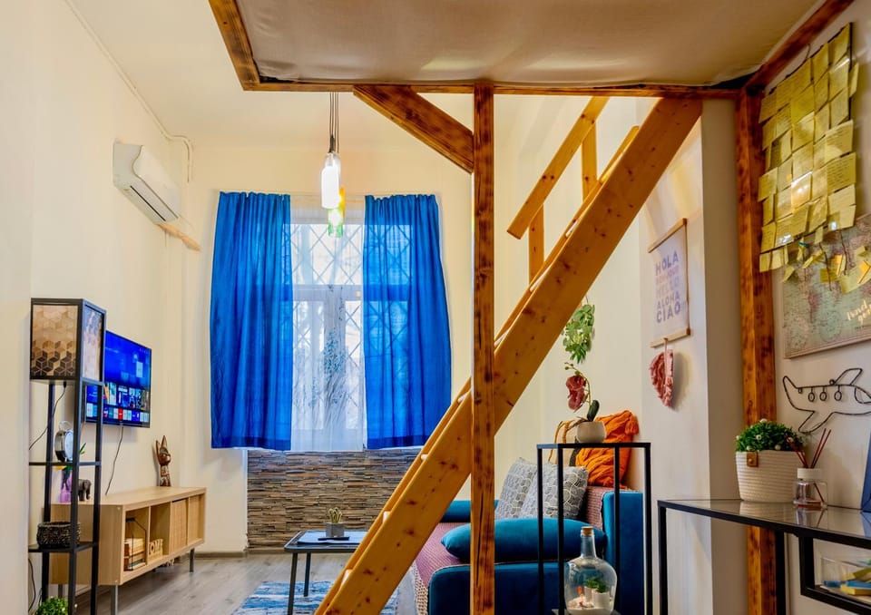 Vis-a-Vis Studio - Gara de Nord Apartment in Bucharest