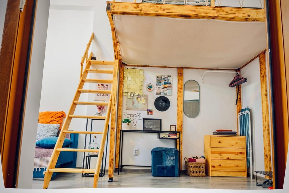Vis-a-Vis Studio - Gara de Nord Apartment in Bucharest