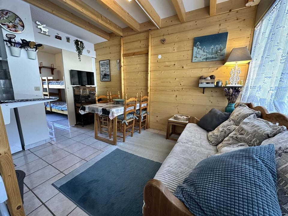 Résidence La Melusine - Joli petit 2 pièces en sous pente pour 4 personnes MAE-4064 Apartment in Provence