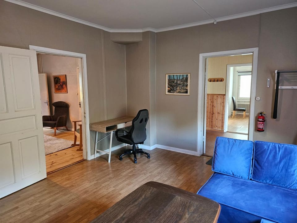 Living room, Photo of the whole room