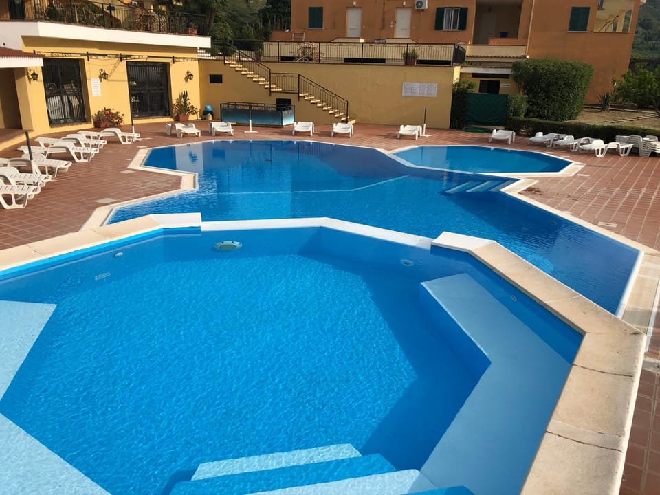 Pool view, Swimming pool