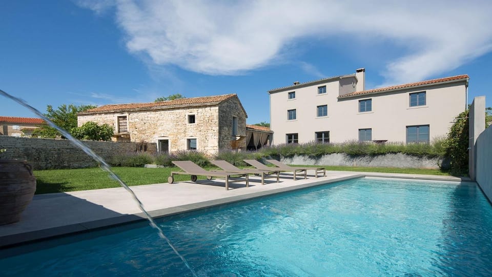Rustic luxury villa with stunning interior in Tinjan Villa in Istria County