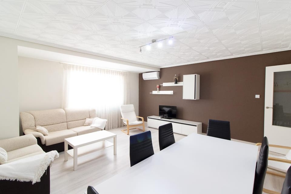 Communal lounge/ TV room, Living room
