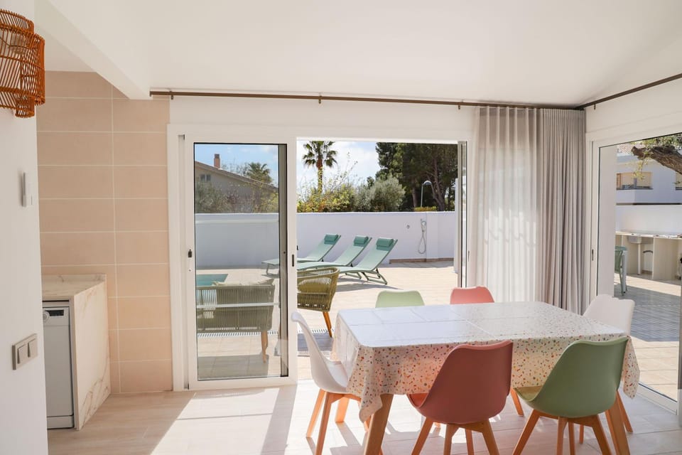 View (from property/room), Dining area
