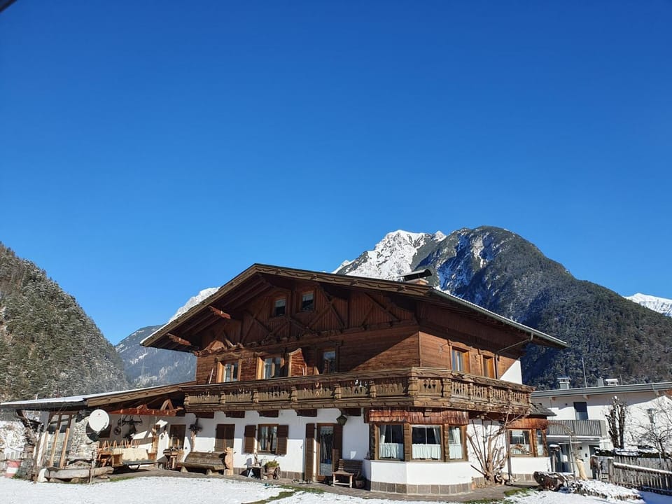 Property building, Winter