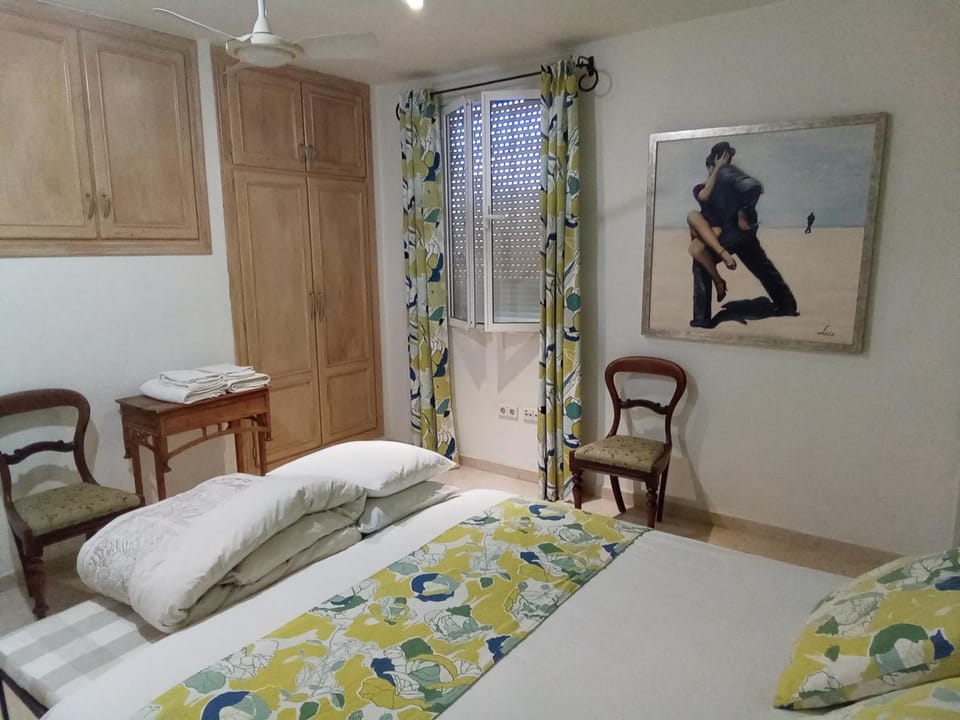 Property building, Living room, Bedroom