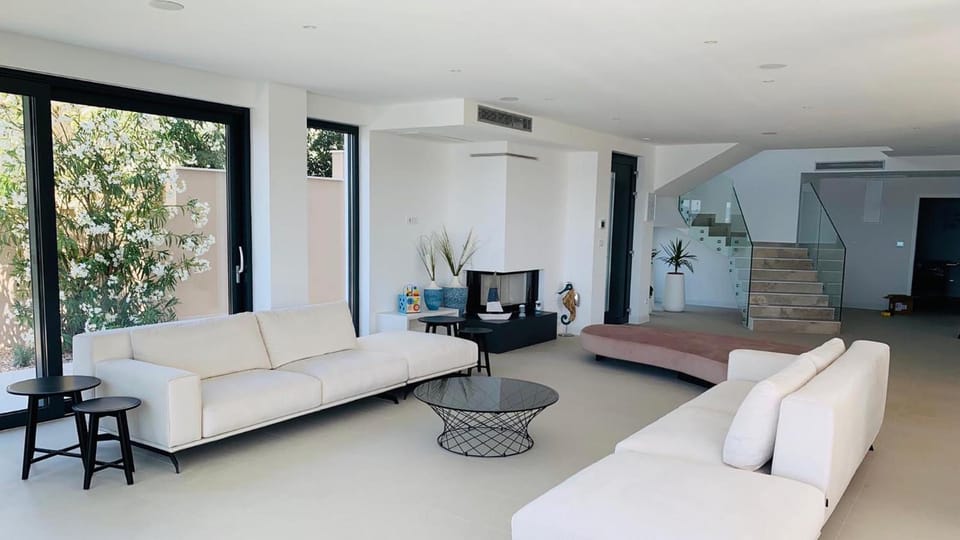 Luxurious and spacious pet friendly villa in Brela Villa in Brela