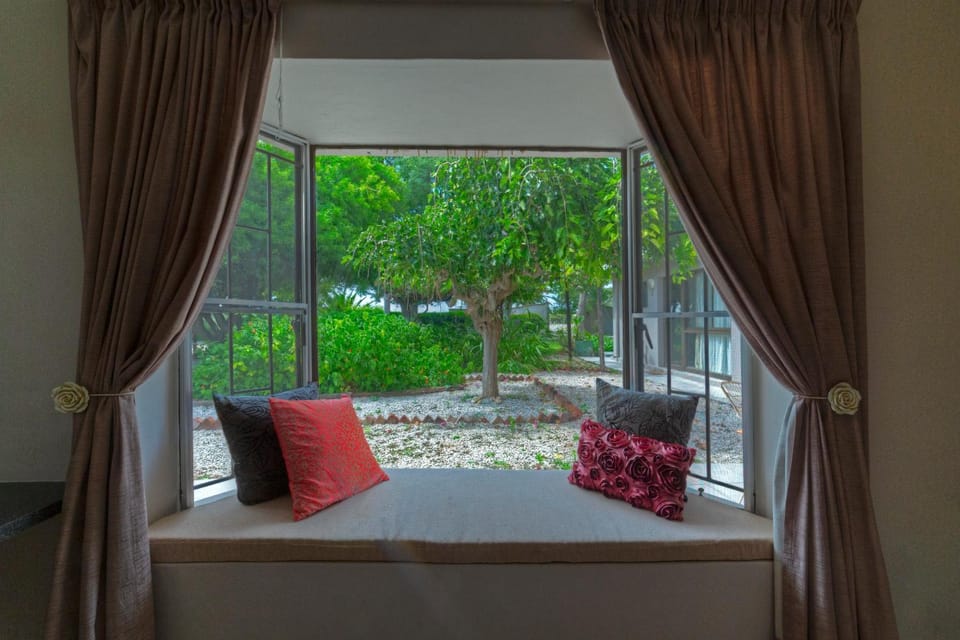 Garden view, Garden view