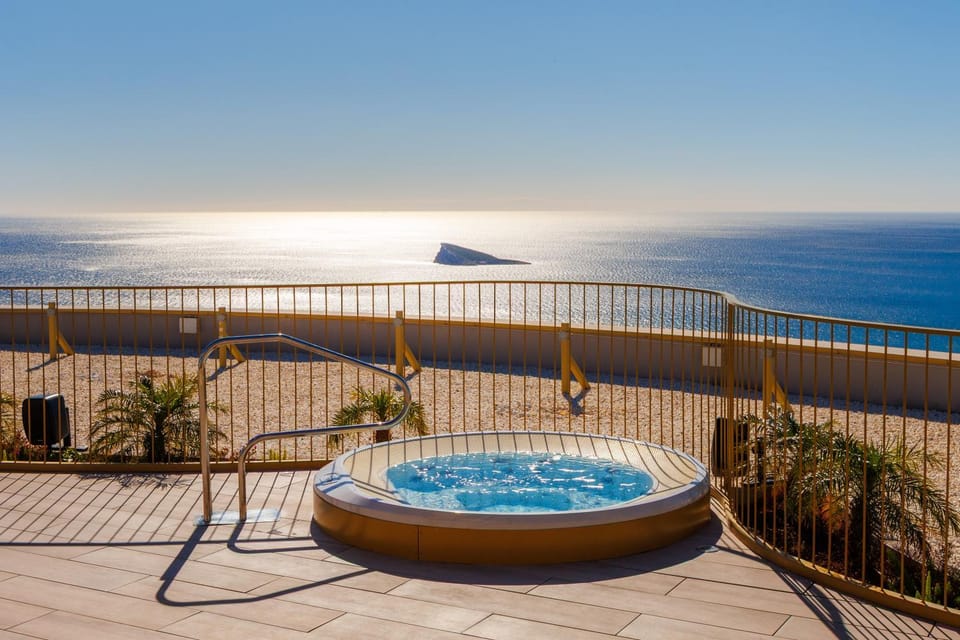 Hot Tub, View (from property/room), Balcony/Terrace, Swimming pool
