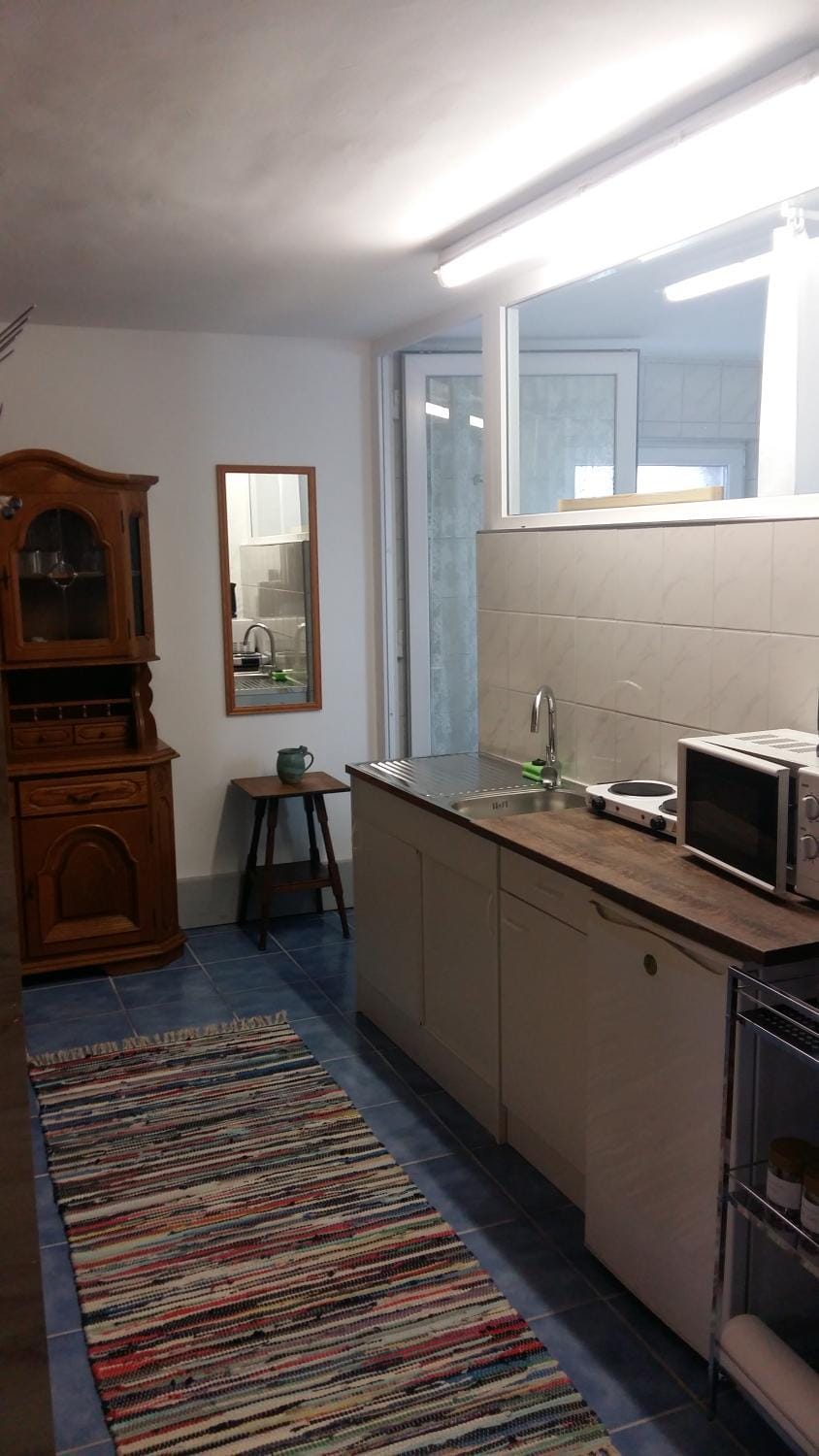 Kitchen or kitchenette
