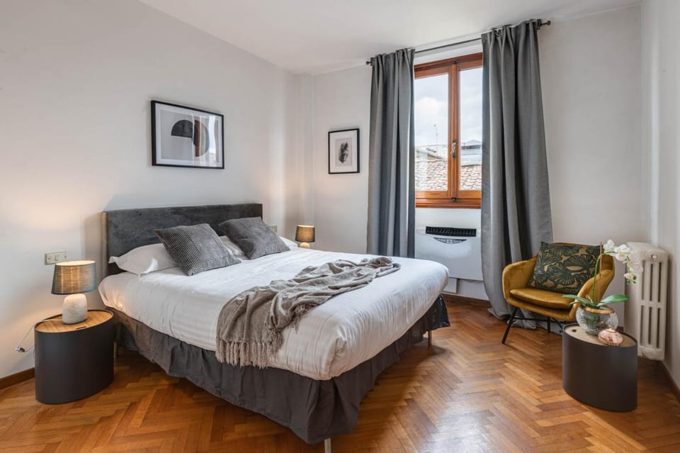 Apartments Florence- Accademia Charme Apartment in Florence