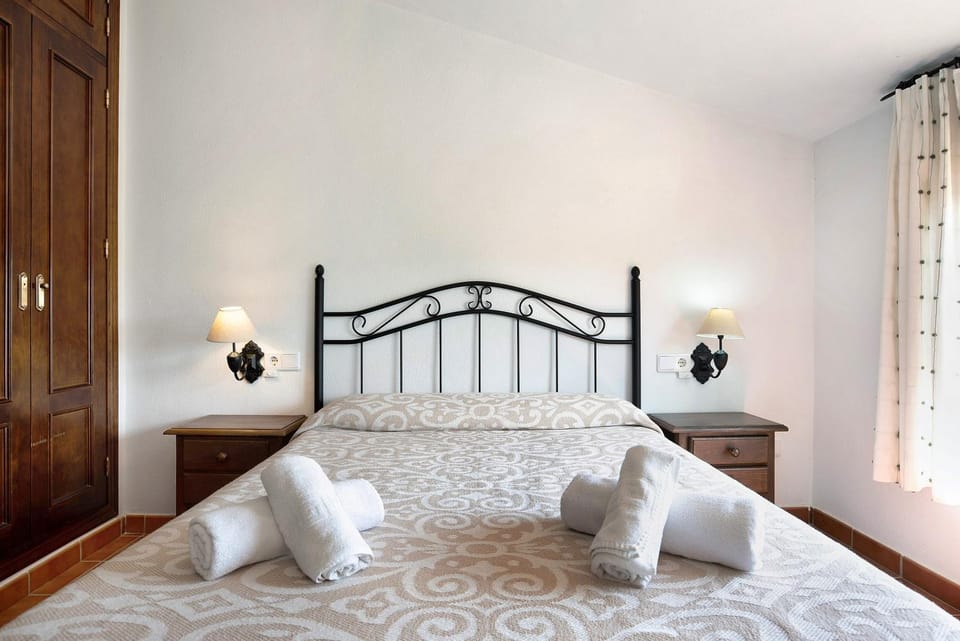 Living room, Bedroom