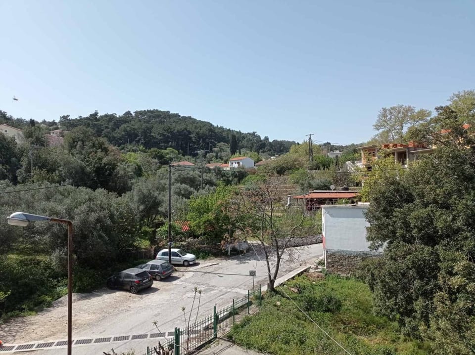 Christos center rooms Apartment in Icaria