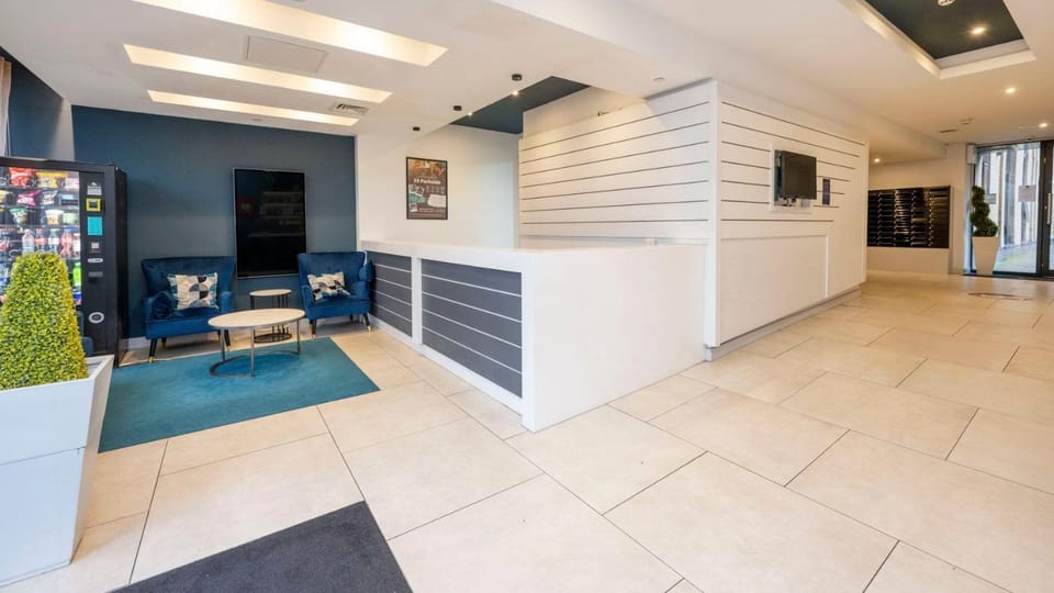 Exquisite Studios at 33 Parkside in the Heart of Coventry Apartment in Coventry