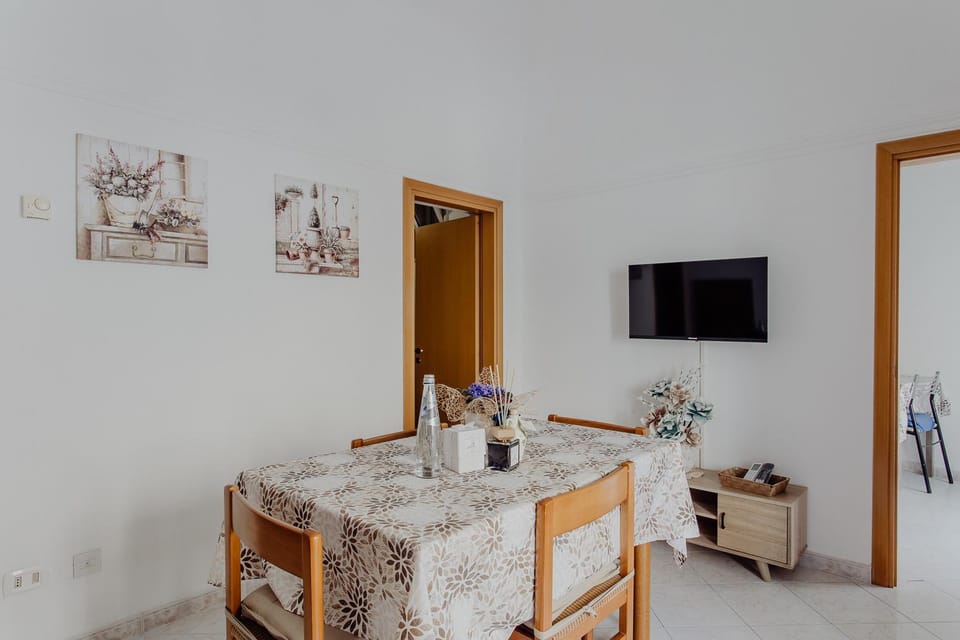 Other, Dining area