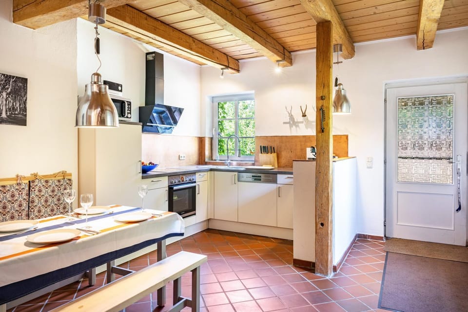 Property building, Kitchen or kitchenette, Living room