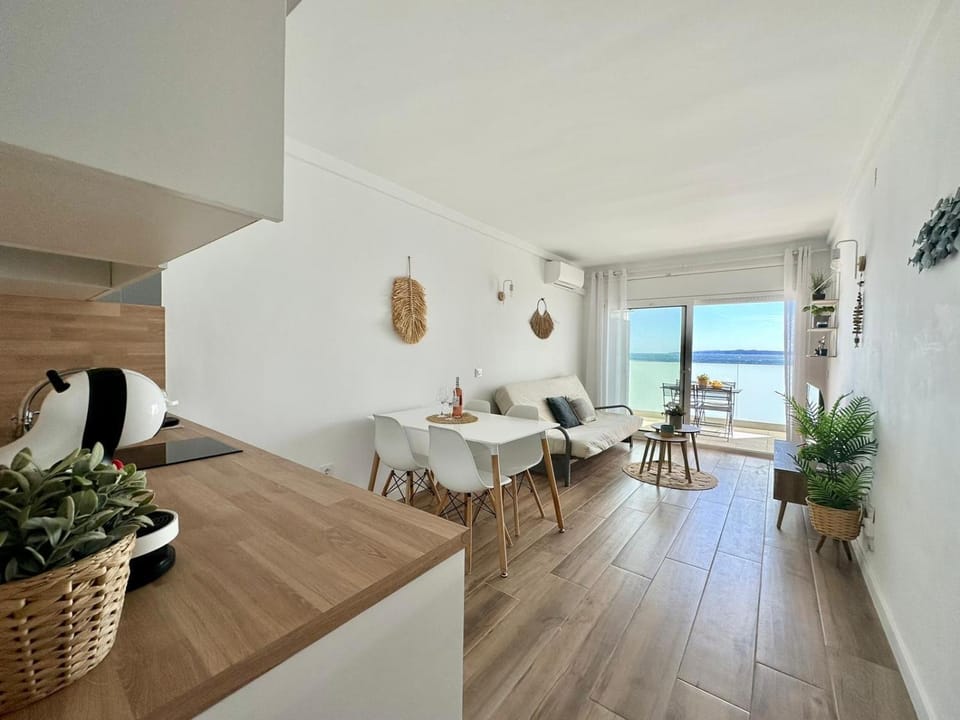 meda chica Apartment in Roses