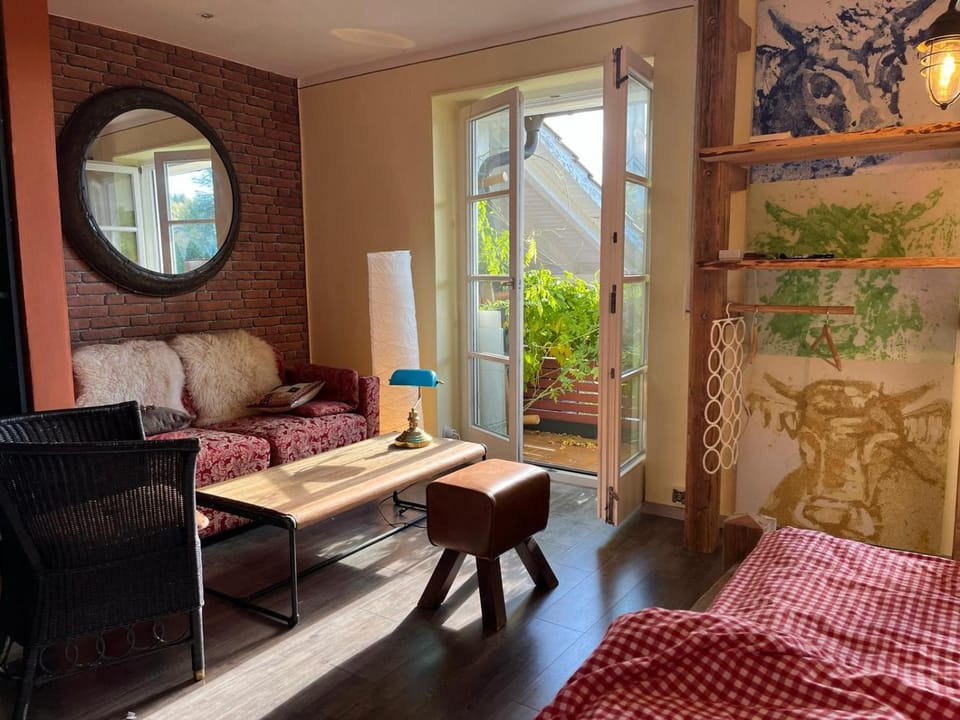 Bed, Photo of the whole room, bunk bed