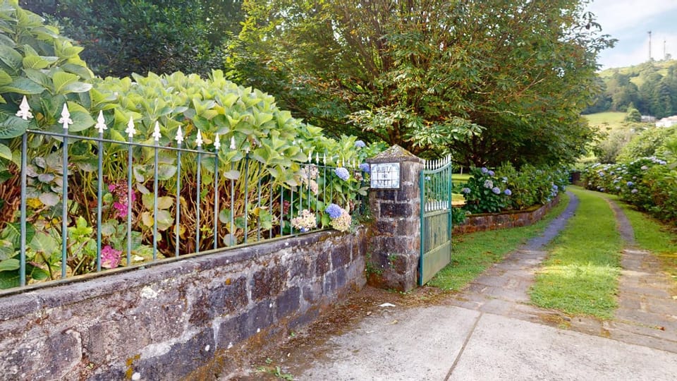 Garden, Garden view