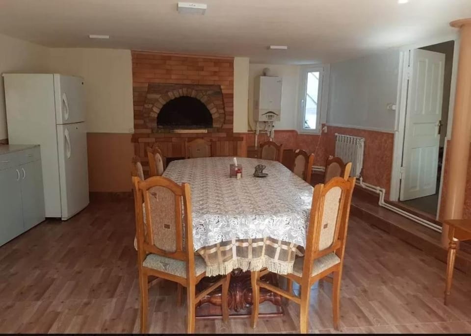 Arman Guest House Bed and Breakfast in Armenia