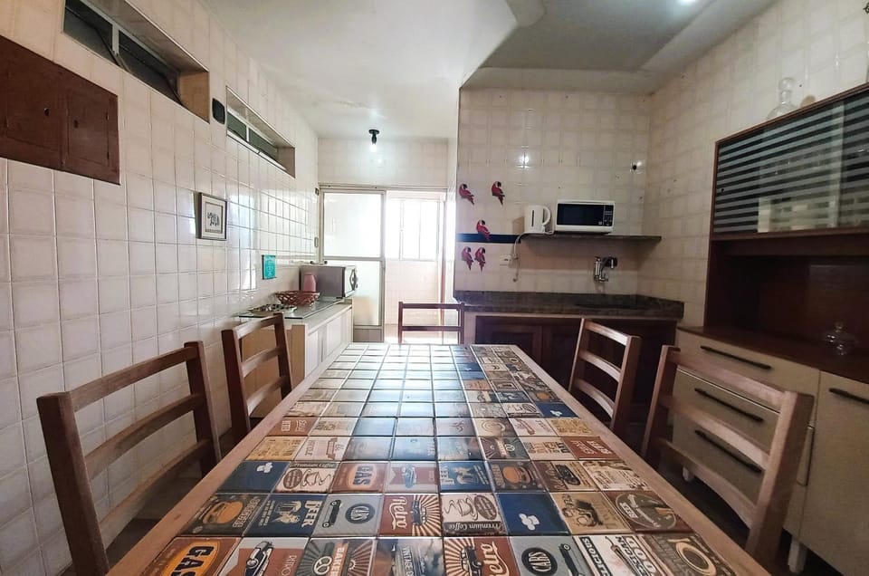 Kitchen or kitchenette, Dining area, minibar, pet friendly, stove