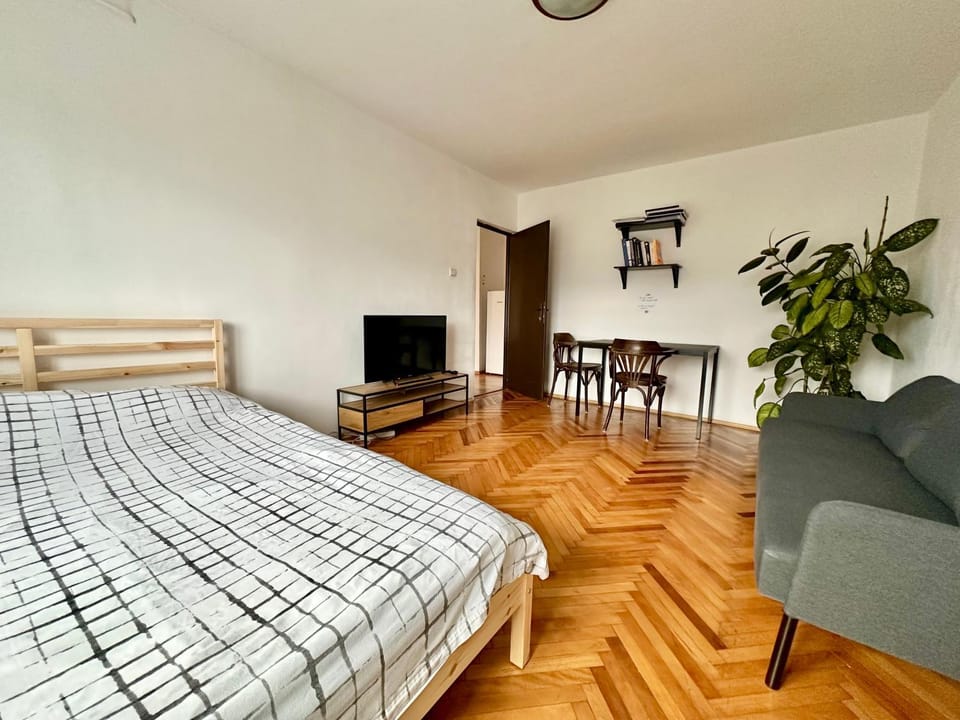 Sunny Two Bedroom Apartment Apartment in Cluj-Napoca