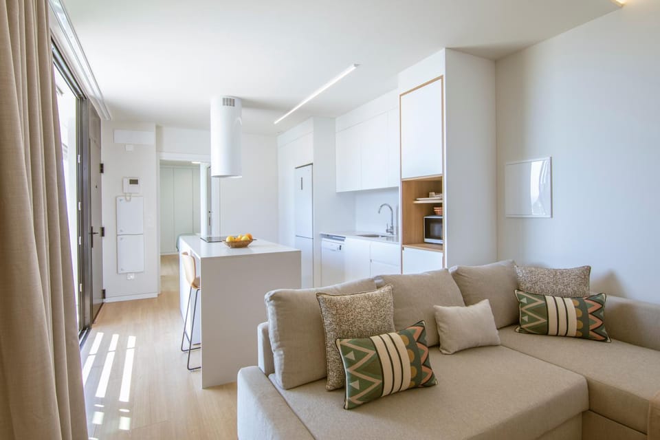 Kitchen or kitchenette, Living room