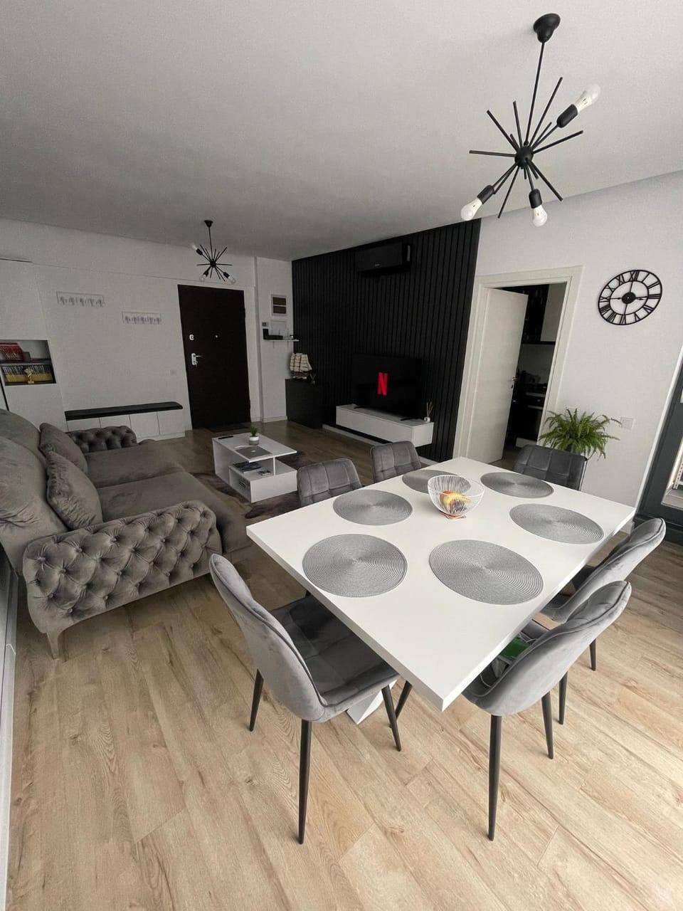 Living room, Seating area, Dining area