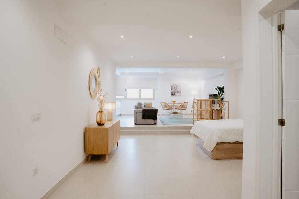 Bed, Living room, Photo of the whole room, Bedroom