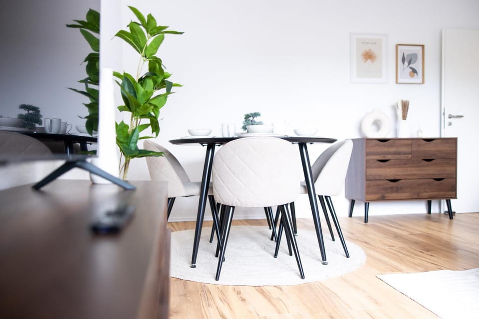 Living room, Seating area, Dining area