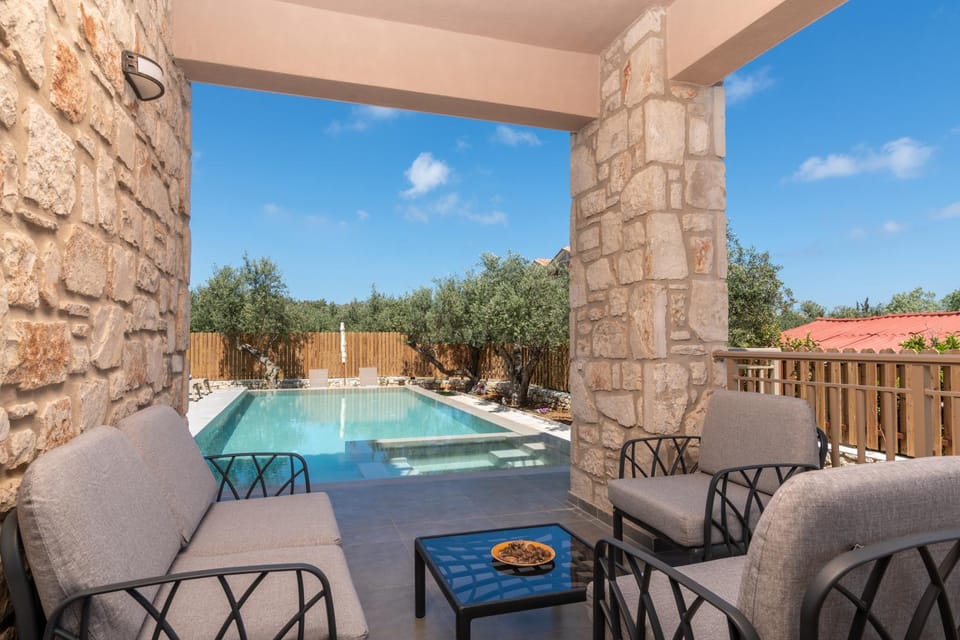 Patio, Day, View (from property/room), Balcony/Terrace, Living room, Seating area, Pool view, Swimming pool, sunbed
