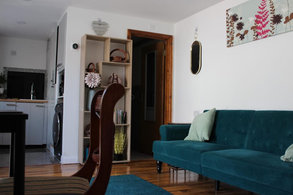 Garden Studio Apartment in London